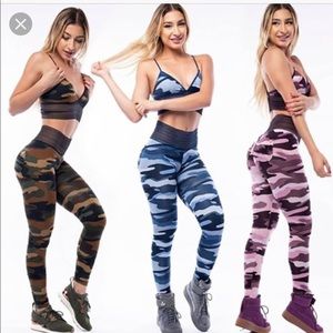 💗Pink camo CBL pants! 💖